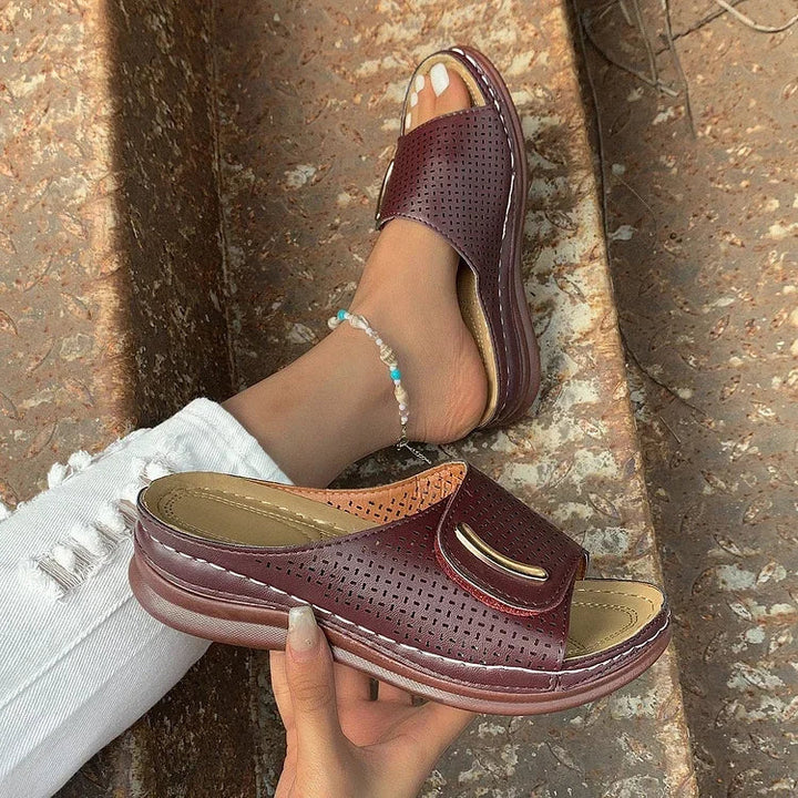 Vera | Klassische Urban Sandalen
